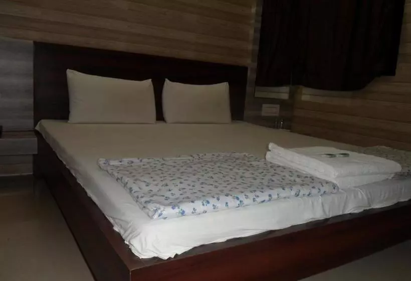 ホテル Madhusudan