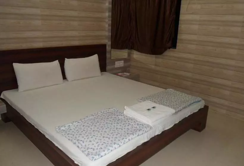 ホテル Madhusudan