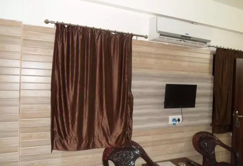 ホテル Madhusudan