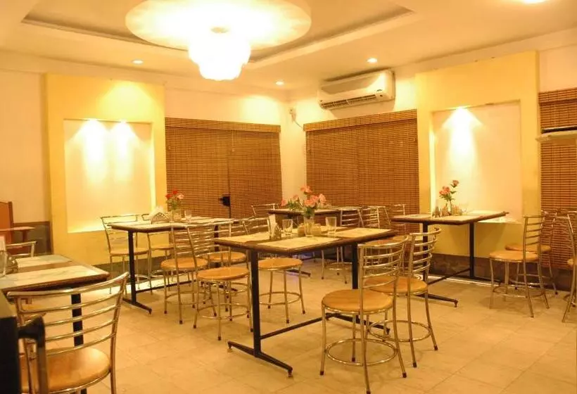 Hotelli Saradharam