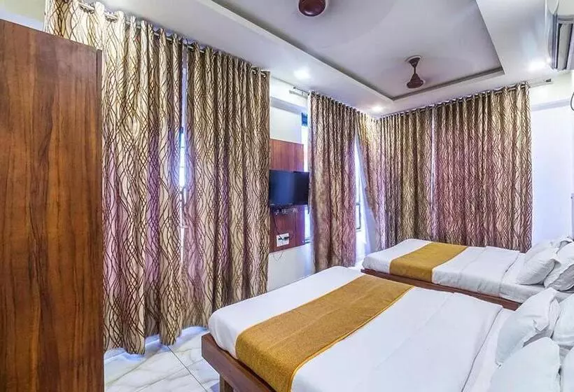 Hotel Sky
