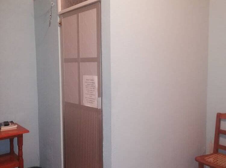 Hotelli Una Estrella Casa De Huéspedes