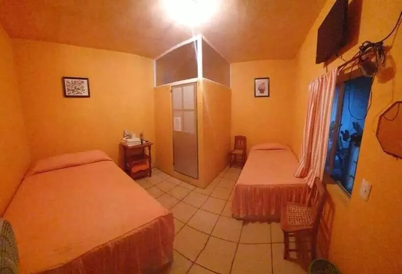 ホテル Una Estrella Casa De Huéspedes