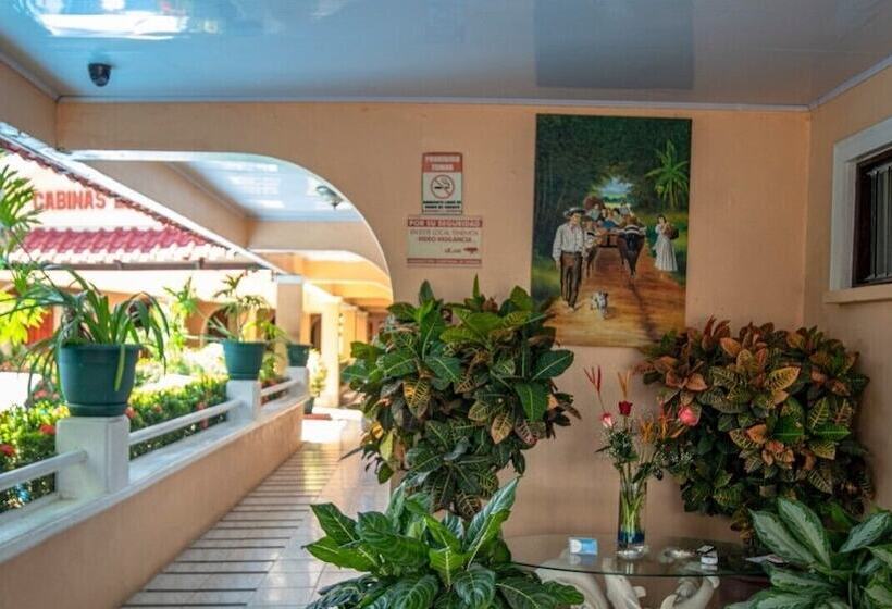 هتل Y Cabinas El Coral
