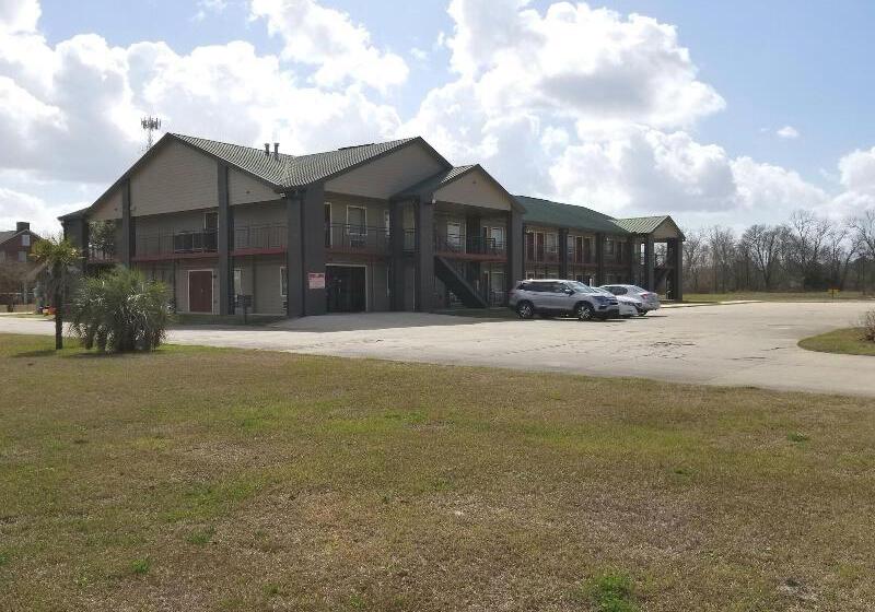 汽车旅馆  Cypress Inn