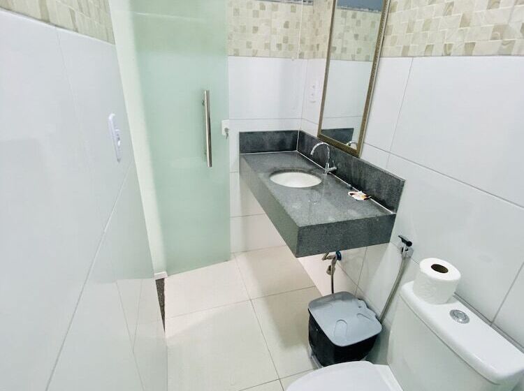 فندق صغير Piratas Do Morro Pousada