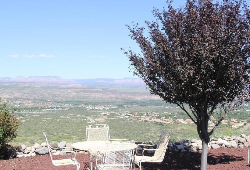 The Arizona Lighthouse B&b