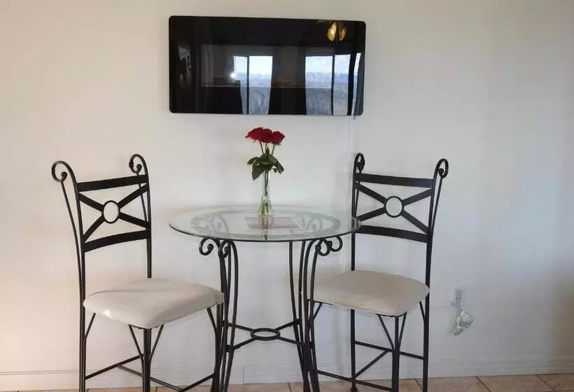 The Arizona Lighthouse B&b