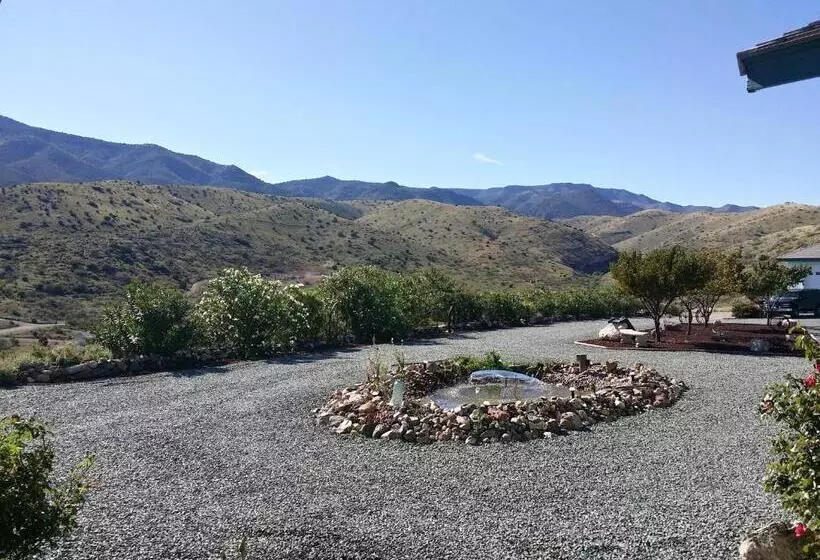 The Arizona Lighthouse B&b