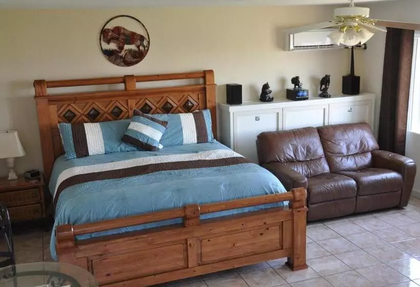 The Arizona Lighthouse B&b