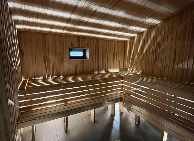 هاستل гостиница берлога