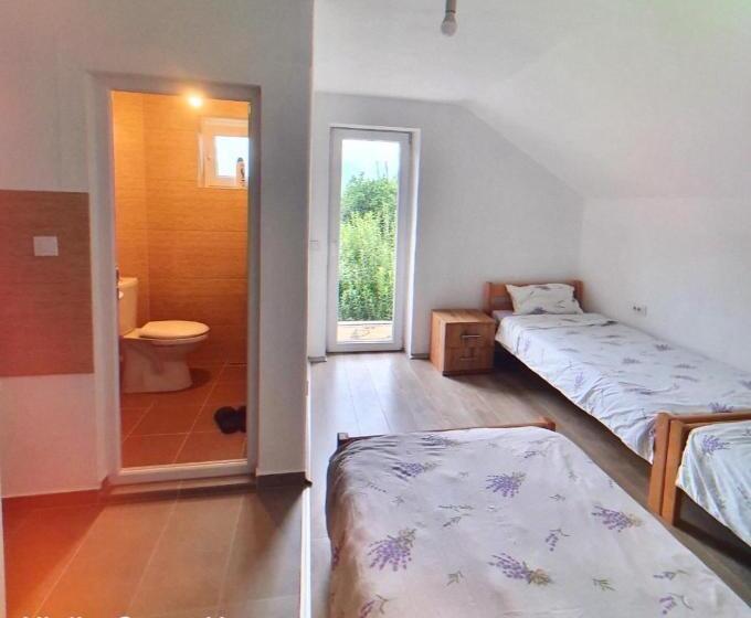 تختخواب و صبحانه Guest House Ulnika