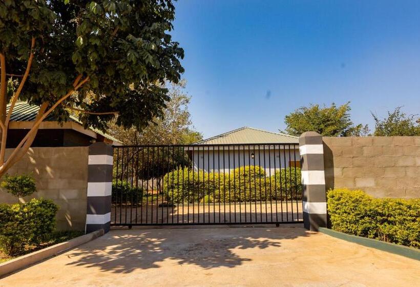 تختخواب و صبحانه Luluguestlodge