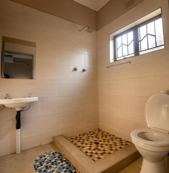 تختخواب و صبحانه Luluguestlodge