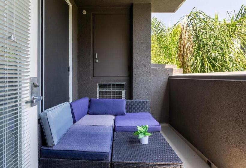 מלון כמוסות Santa Monica 2bedrooms Pool&gym&free Parking