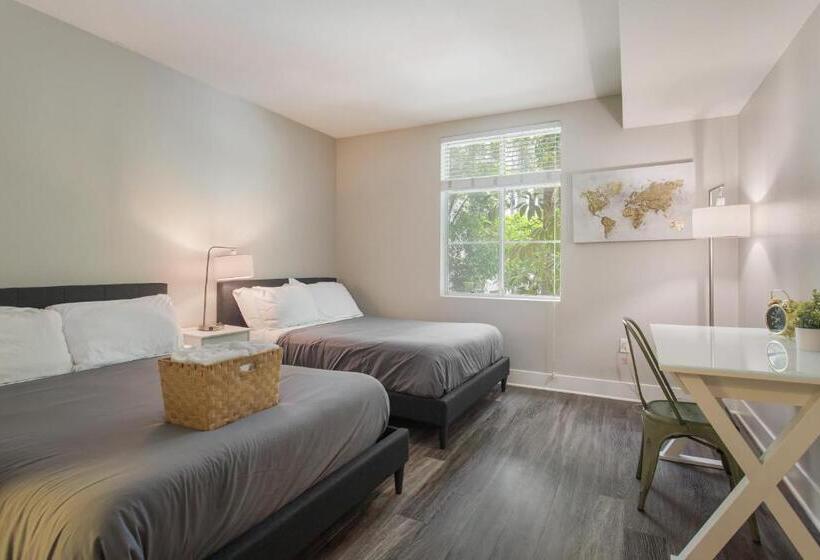 מלון כמוסות Santa Monica 2bedrooms Pool&gym&free Parking