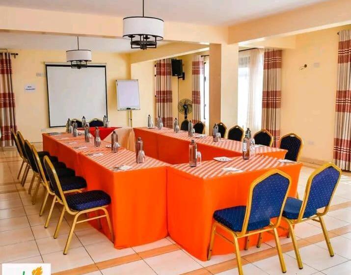 هتل Sunrise Blue Moon B&b Nairobi