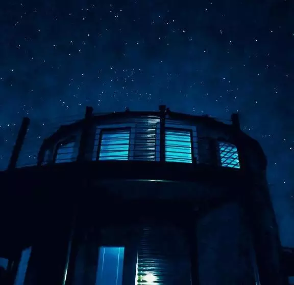 Hotelli The Barn Silo At Goose Lake Lane