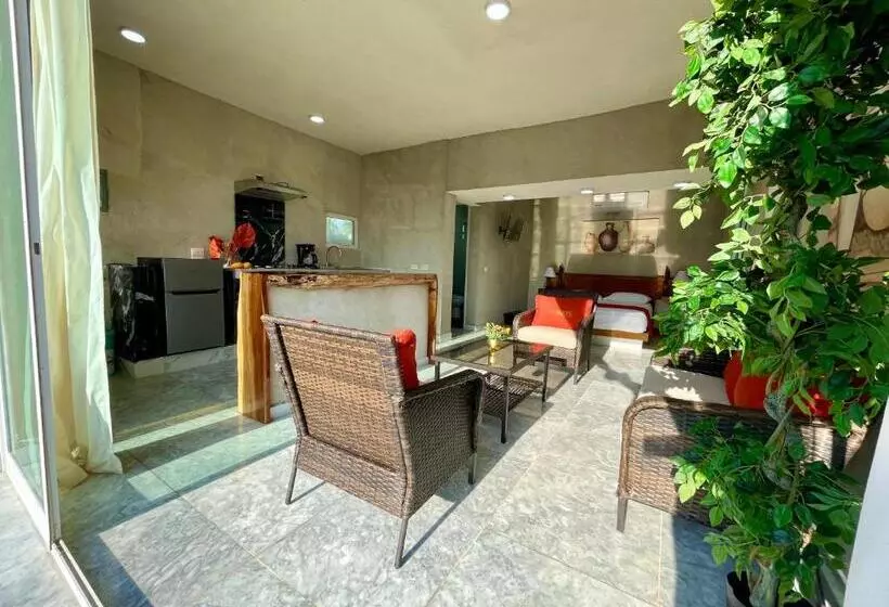 Hotelli Villas Coco Mare Suite 5