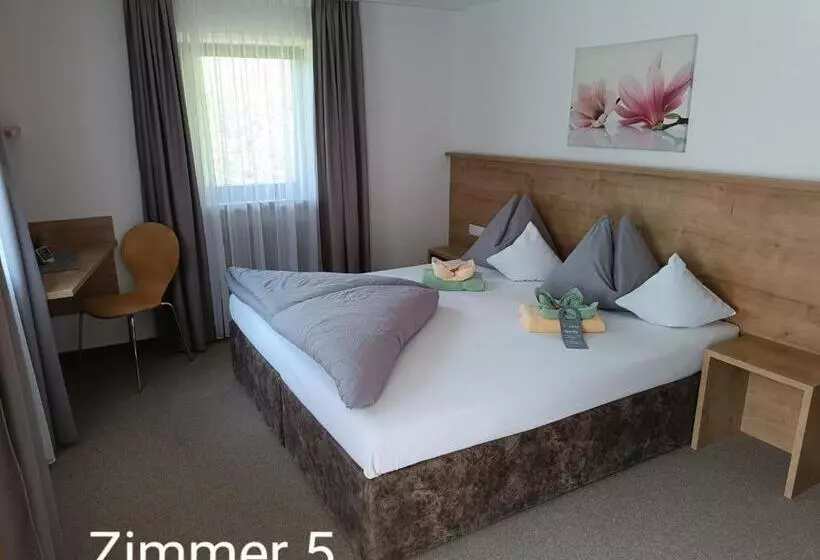 Majatalo Bed And Breakfast Ederhof