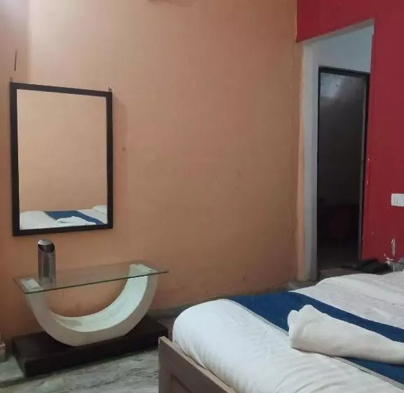 Siddhi Vinayak Hotel And Banquet