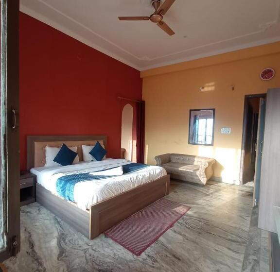 Siddhi Vinayak Hotel And Banquet