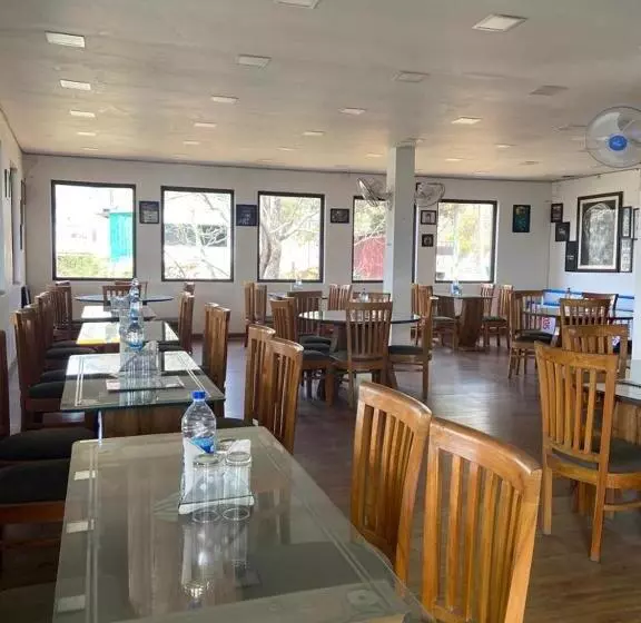 Siddhi Vinayak Hotel And Banquet