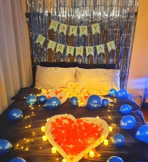 تختخواب و صبحانه Cozy Hotel Room With Bath Tub And Free Pool Access