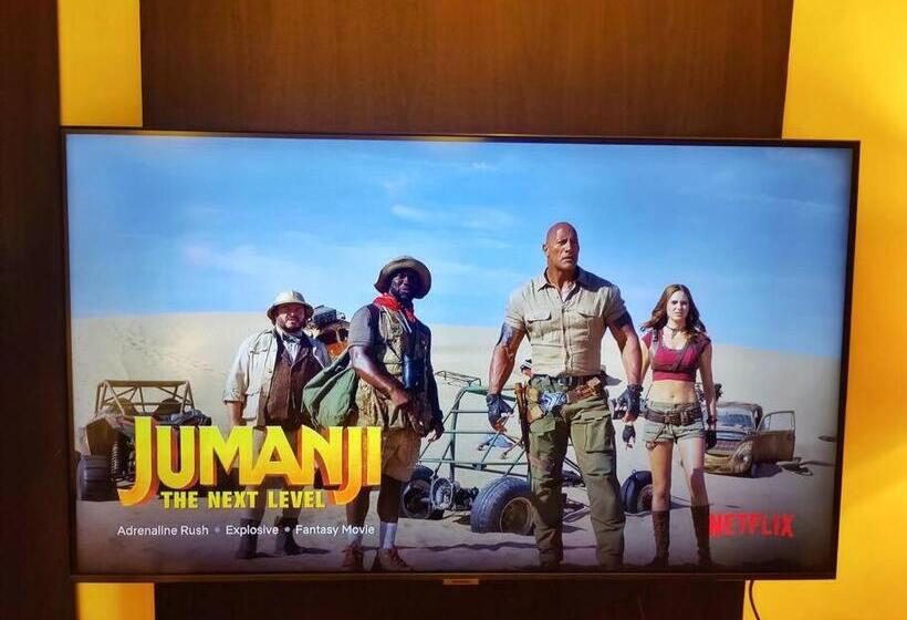 تختخواب و صبحانه Cozy Hotel Room With Bath Tub And Free Pool Access