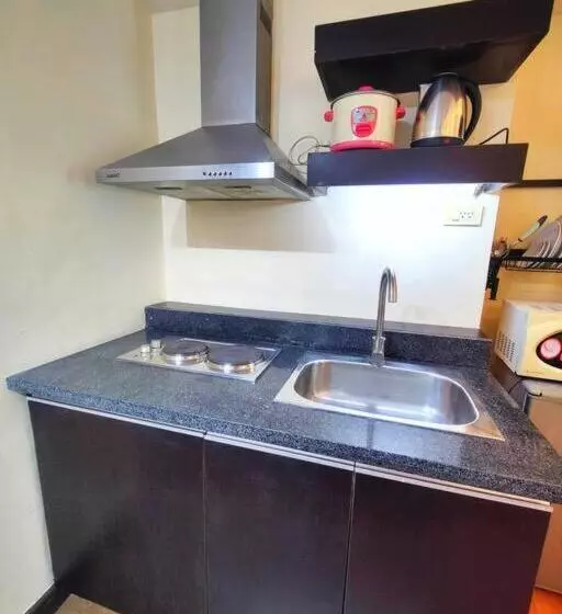 ベッドアンドブレックファースト Cozy Hotel Room With Bath Tub And Free Pool Access