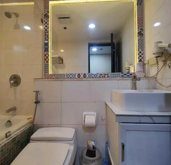 ベッドアンドブレックファースト Cozy Hotel Room With Bath Tub And Free Pool Access