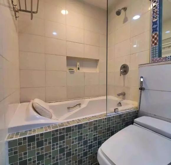 ベッドアンドブレックファースト Cozy Hotel Room With Bath Tub And Free Pool Access