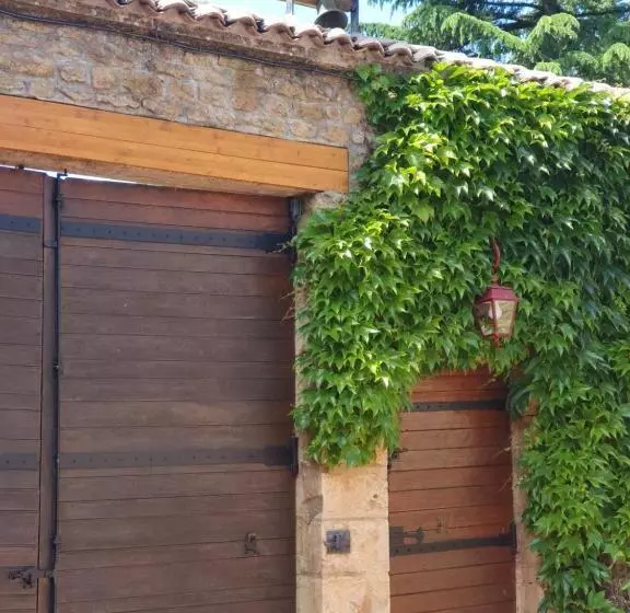 ベッドアンドブレックファースト Domaine Des Franchises   Beaujolais Village   Charme Et Authenticité Au Cœur Des Pierres Dorées