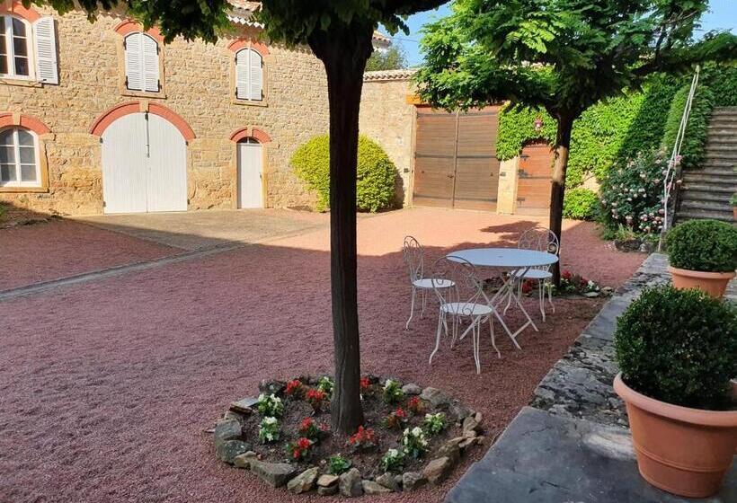 Bed and Breakfast Domaine Des Franchises   Beaujolais Village   Charme Et Authenticité Au Cœur Des Pierres Dorées