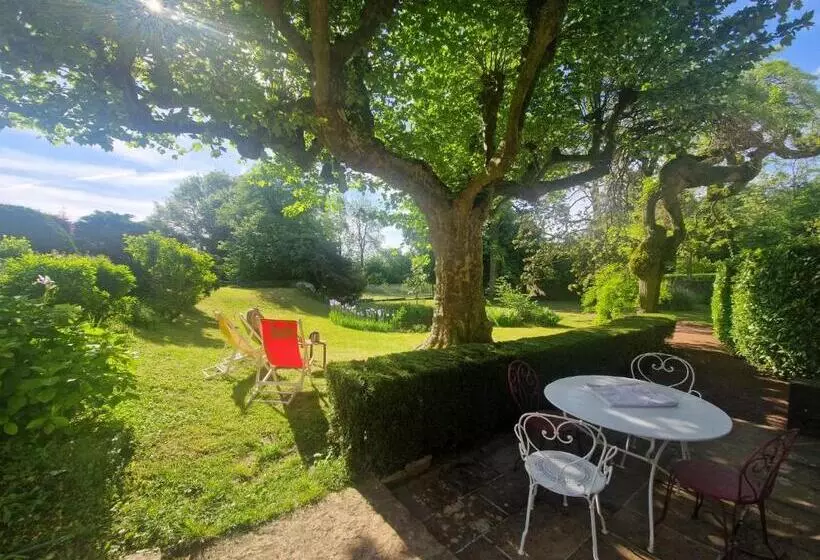 ベッドアンドブレックファースト Domaine Des Franchises   Beaujolais Village   Charme Et Authenticité Au Cœur Des Pierres Dorées