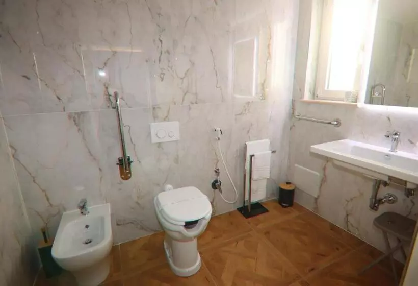 Aamiaismajoitus (B&B) La Dimora Del Generale