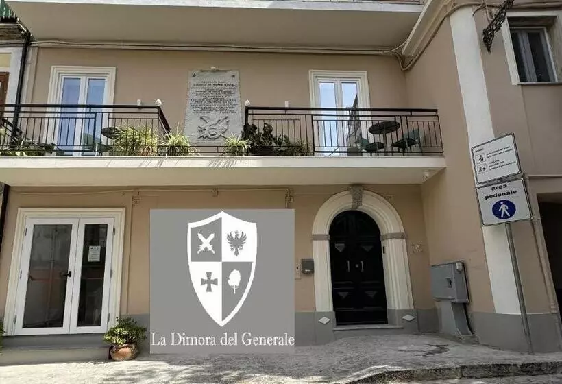 Aamiaismajoitus (B&B) La Dimora Del Generale