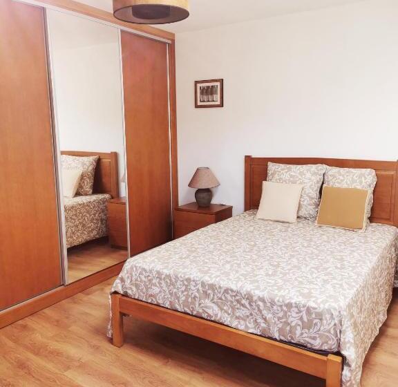 تختخواب و صبحانه Os 3 Rrr