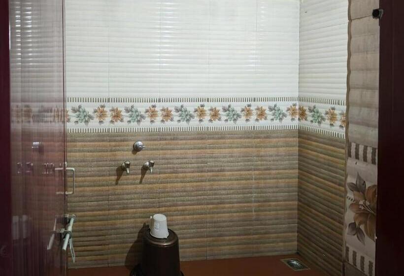 Hotel Adyar Residency