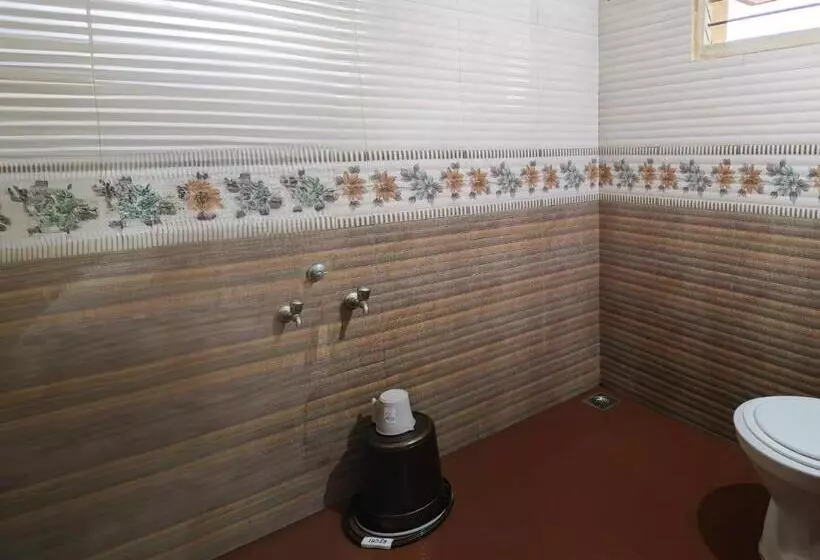 ホテル Adyar Residency