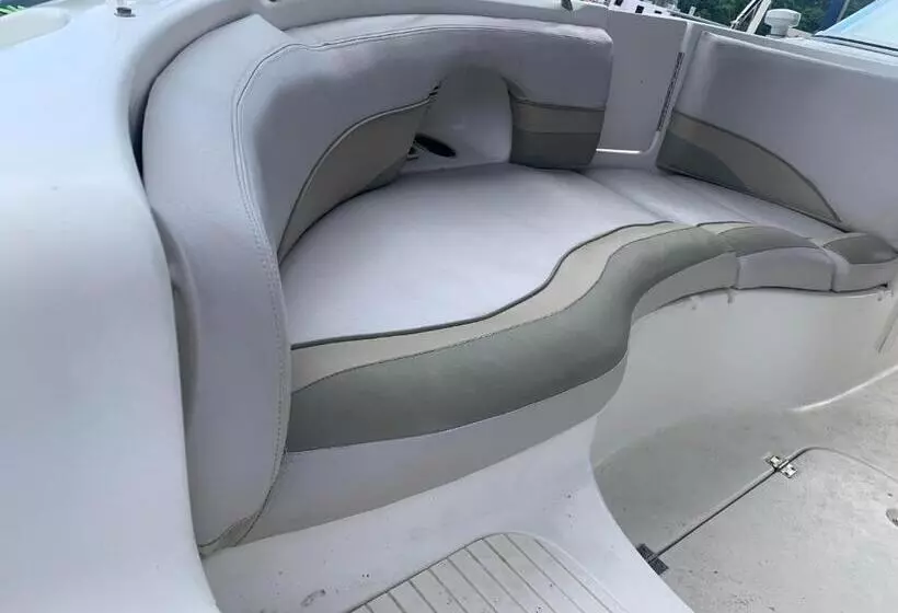 هتل Frecciarossaexclusiveboat