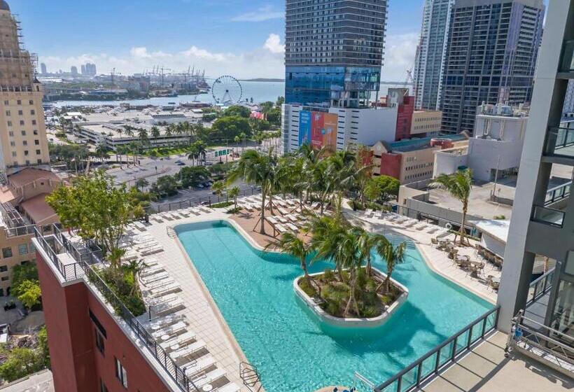 هتل Gale Miami Junior Double Suite With Balcony