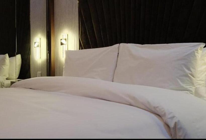 هتل Paradiso La Montana