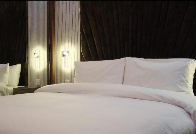 هتل Paradiso La Montana