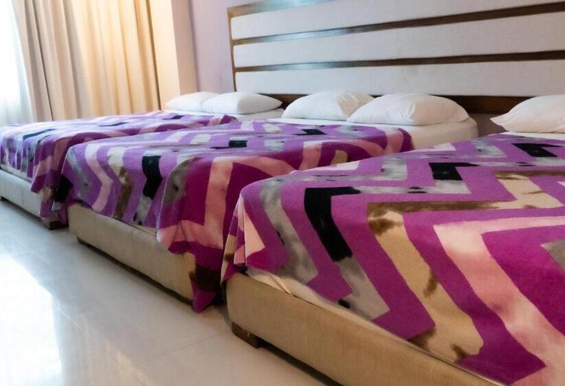 Infinity Suites Habitación Triple 203