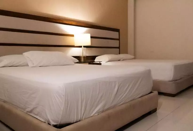 Infinity Suites Habitación Triple 209