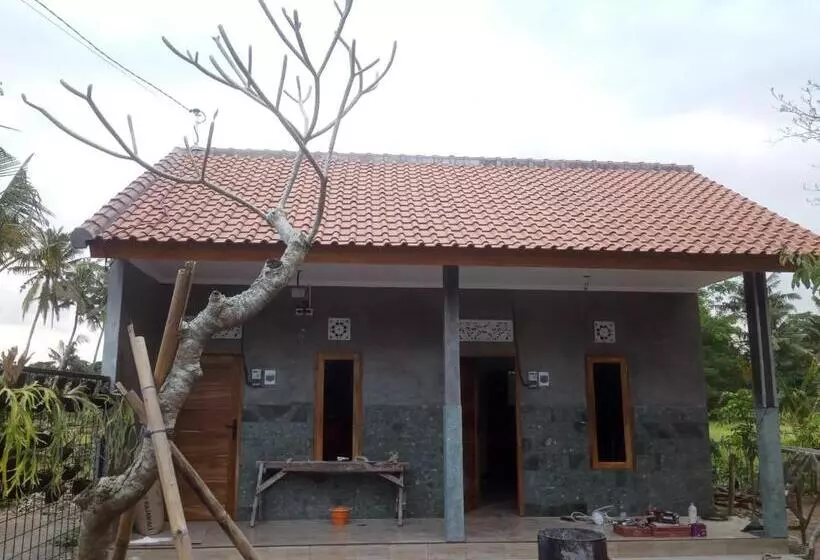 ペンション Cahyachaya House