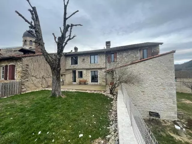 Majatalo Gîte Du Château De Treffort