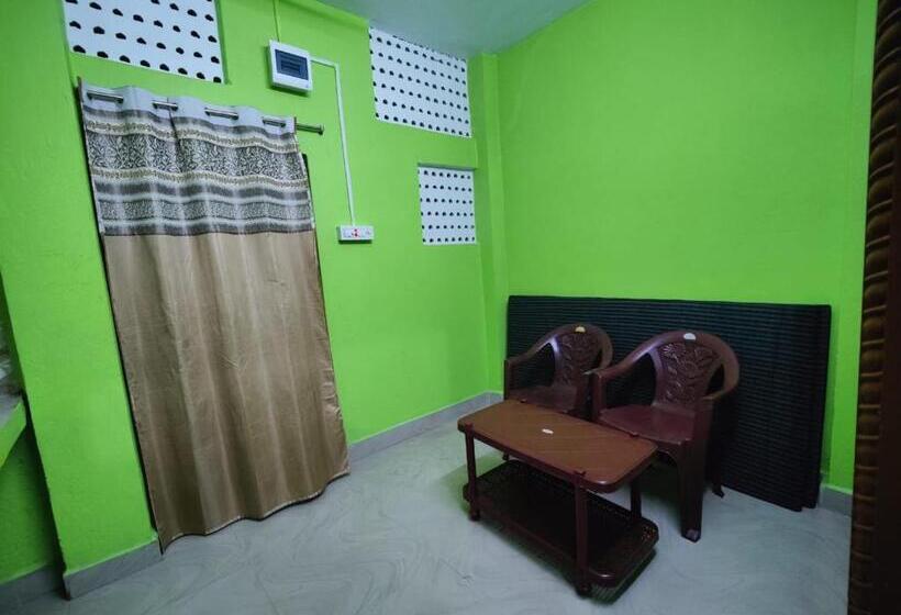 پانسیون Rathipriya Inn