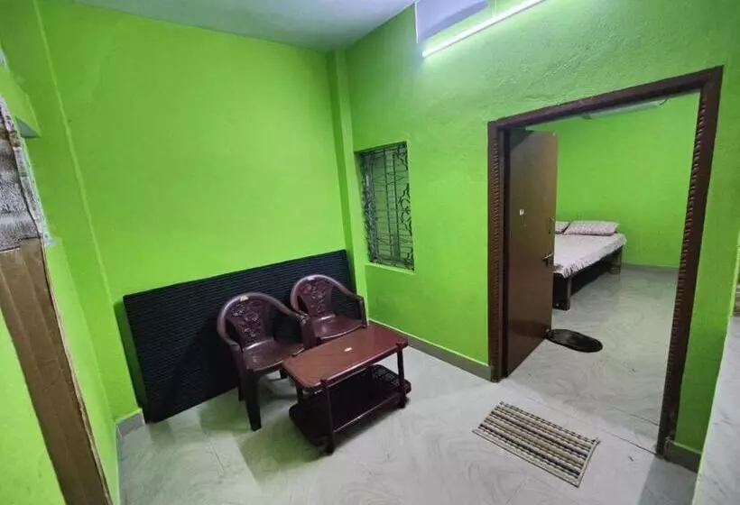 پانسیون Rathipriya Inn